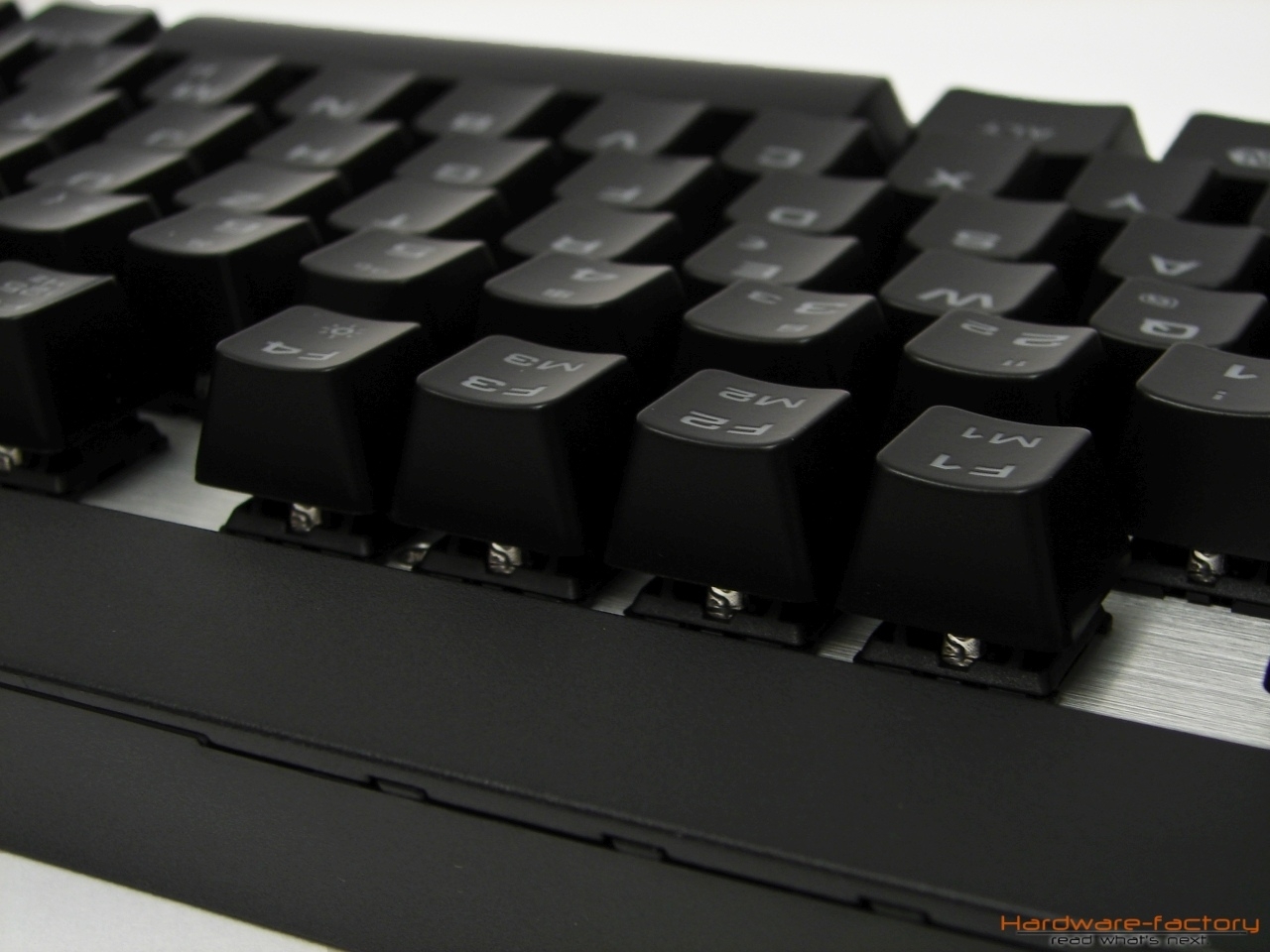 MX-Brown-Schalter mit integrierten LEDs