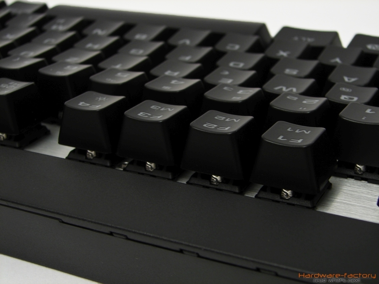 MX-Brown-Schalter mit integrierten LEDs