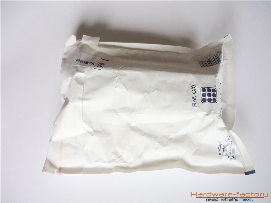 Die Verpackung: Ein Luftpolsterumschlag...
