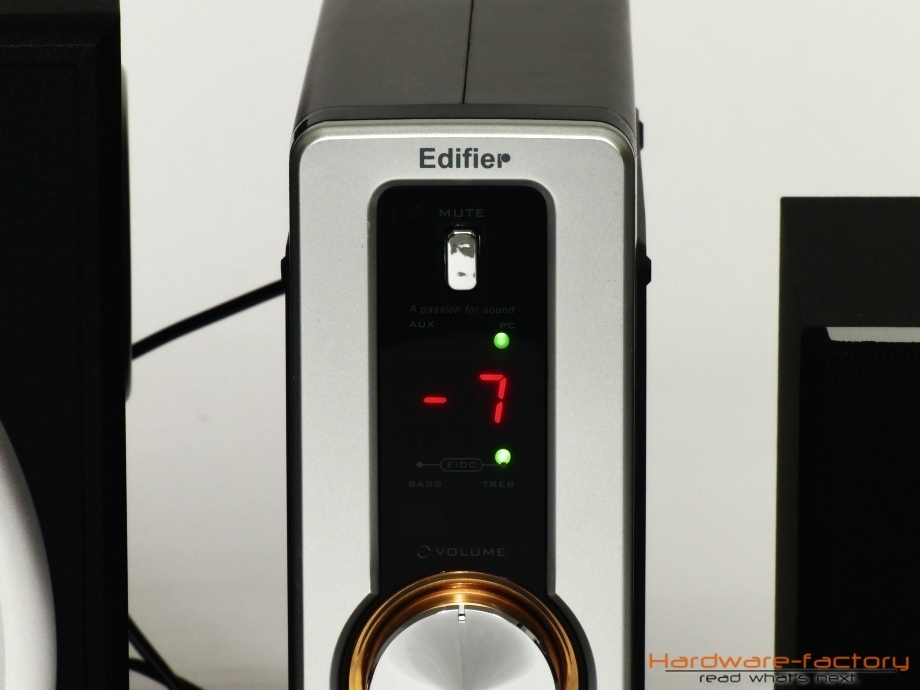 Die Höheneinstellung erlaubt eine Einstellung im Bereich von +7 bis -7