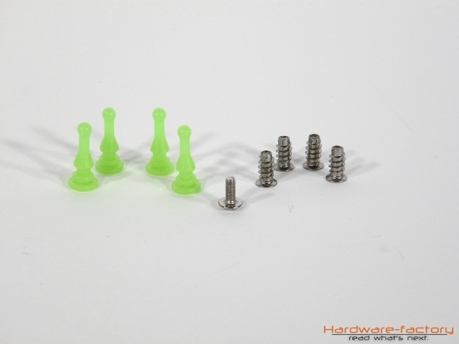 Die mitgelieferten Vibrationshemmer sind ebenfalls giftgrün