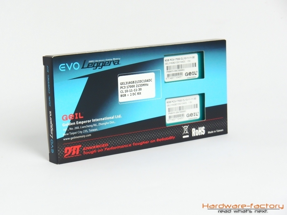 Rückseitig gewährt der Speicherspezialist aus Taiwan einen Blick auf den Aufkleber der Informationen über Takt, Latenzen und Betriebsspannung bereithält.