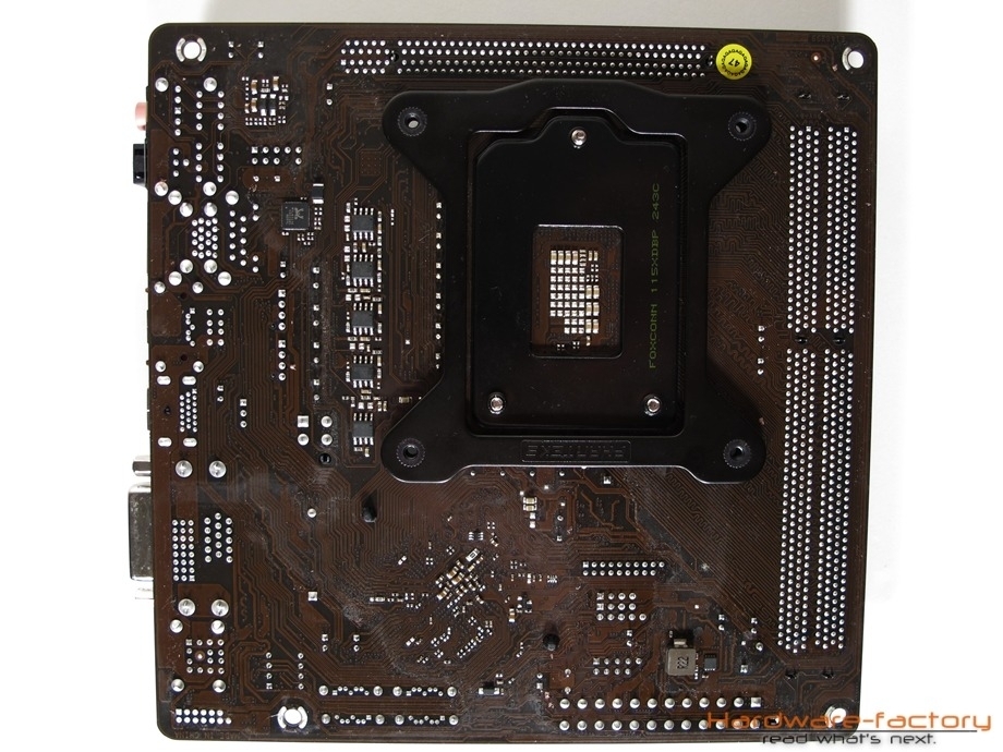 Achtung: Bei der Backplate ist die richtige Montagerichtung zu beachten